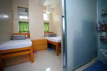 Wide Easy Hostel 香港 2*,